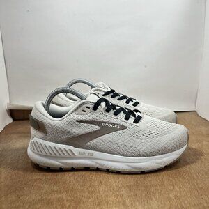 Brooks White Athletic Shoes